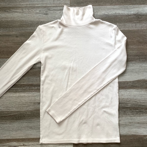 white turtle-neck, size small. - Picture 3 of 3